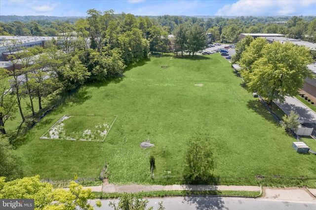 3925 ROLLING RD, Baltimore, MD 21208