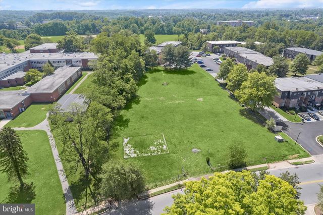 3925 ROLLING RD, Baltimore, MD 21208
