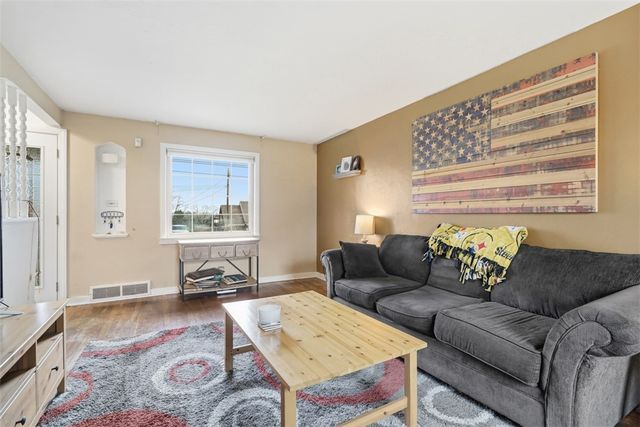 3904 Greensburg Pike, Forest Hills Boro, PA 15221