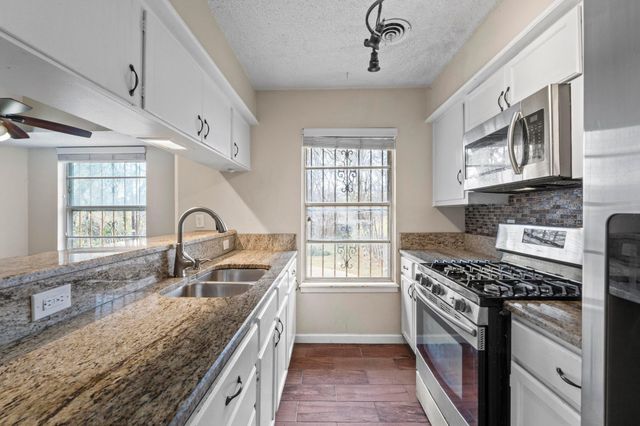 5103 Stone Gate DR, Austin, TX 78721