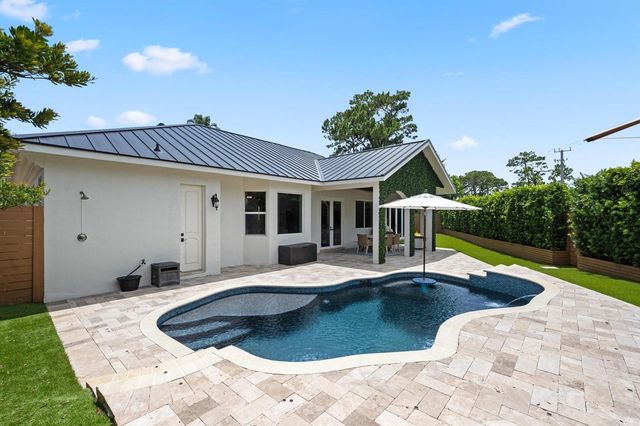 404 INDIGO Avenue, Wellington, FL 33414