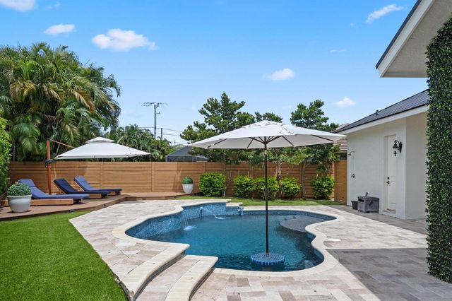 404 INDIGO Avenue, Wellington, FL 33414