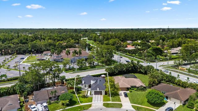 404 INDIGO Avenue, Wellington, FL 33414