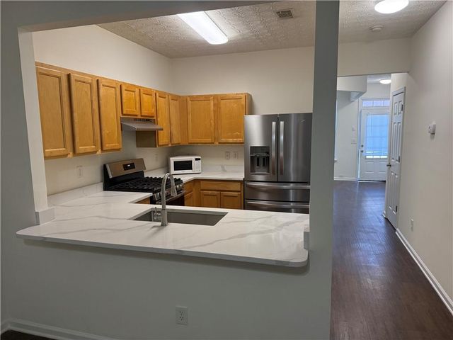 2729 Heathrow Drive, Lawrenceville, GA 30043