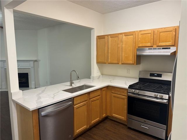 2729 Heathrow Drive, Lawrenceville, GA 30043