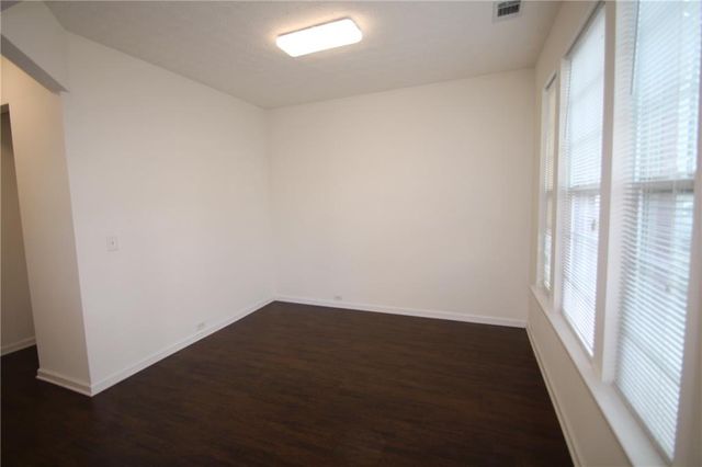 2729 Heathrow Drive, Lawrenceville, GA 30043