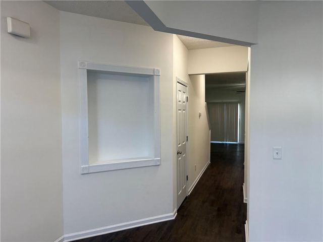 2729 Heathrow Drive, Lawrenceville, GA 30043