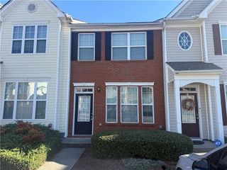 2729 Heathrow Drive, Lawrenceville, GA 30043