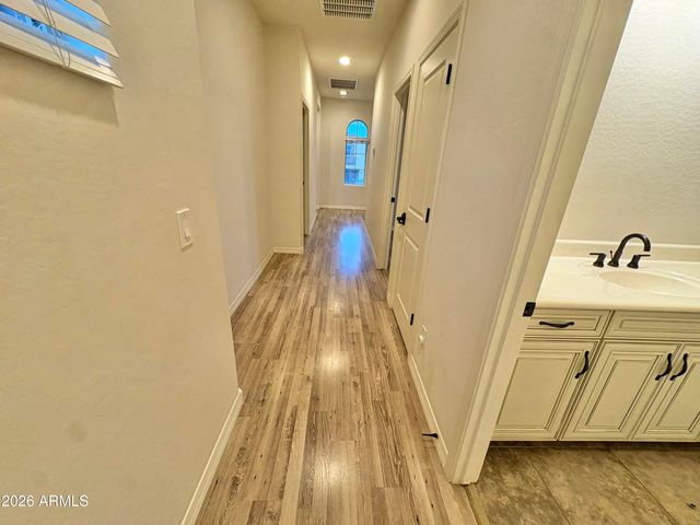 15912 S 11TH Way, Phoenix, AZ 85048