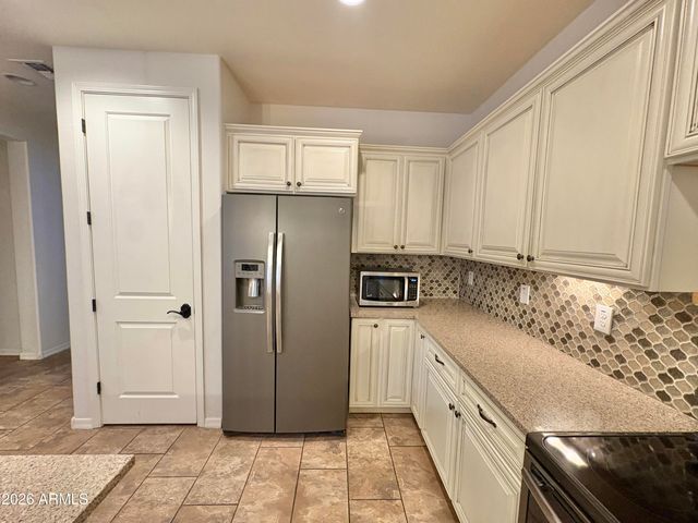 15912 S 11TH Way, Phoenix, AZ 85048