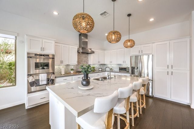 20 Holston Hills Road, Henderson, NV 89052