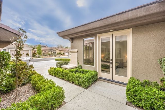 20 Holston Hills Road, Henderson, NV 89052