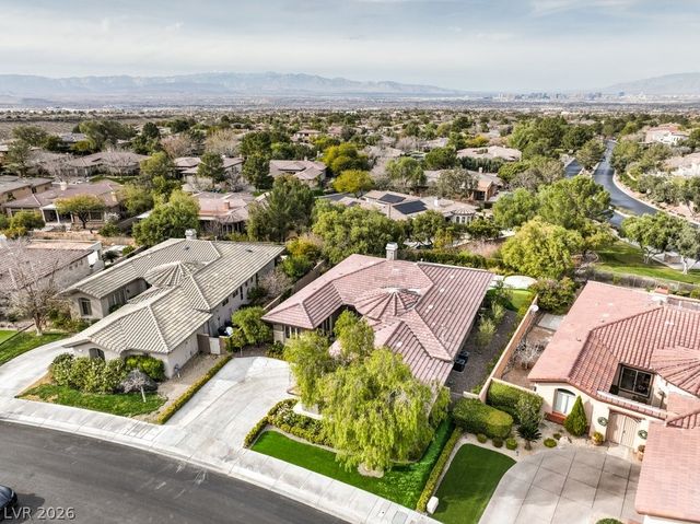 20 Holston Hills Road, Henderson, NV 89052