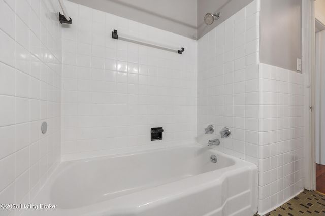 407 Macon Ave, Louisville, KY 40207