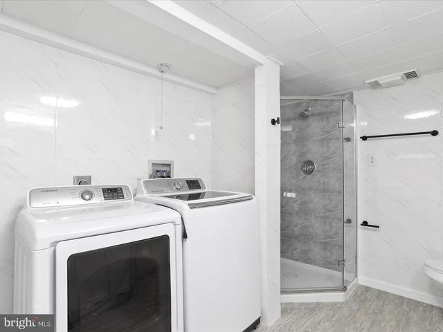 112 RIVERVIEW DR, Falling Waters, WV 25419