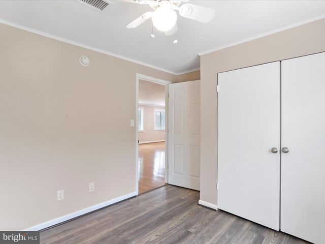 112 RIVERVIEW DR, Falling Waters, WV 25419