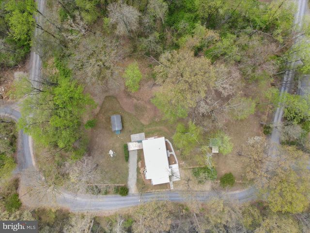 112 RIVERVIEW DR, Falling Waters, WV 25419