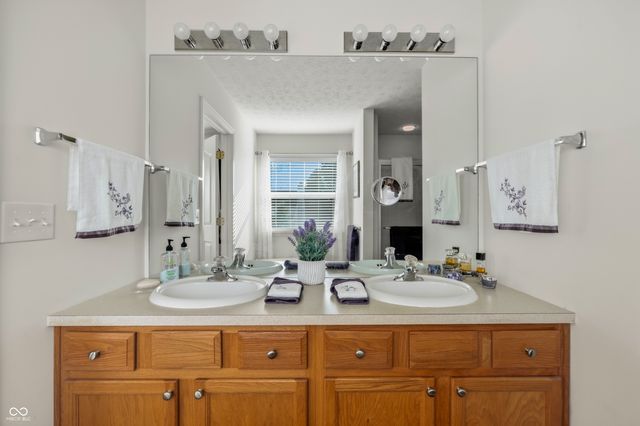 14023 Avalon Boulevard, Fishers, IN 46037