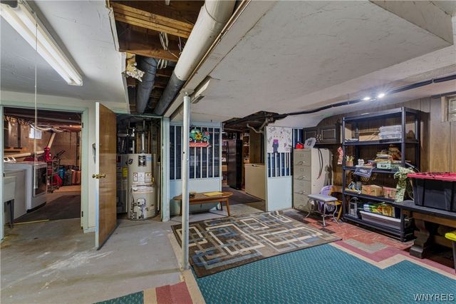 2462 La Salle Avenue, Niagara Falls, NY 14301