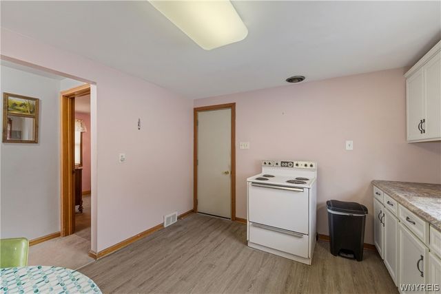 2462 La Salle Avenue, Niagara Falls, NY 14301