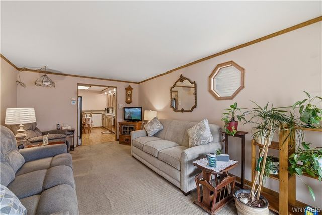 2462 La Salle Avenue, Niagara Falls, NY 14301