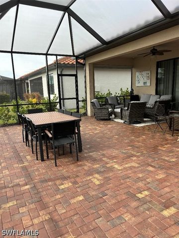 1599 Marton CT, Naples, FL 34113