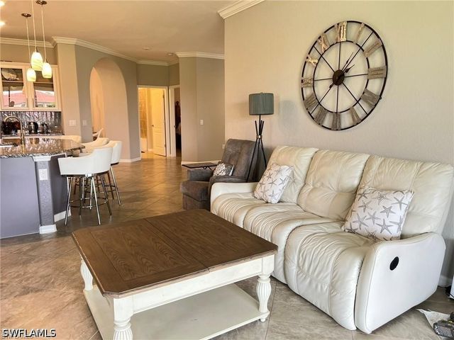 1599 Marton CT, Naples, FL 34113