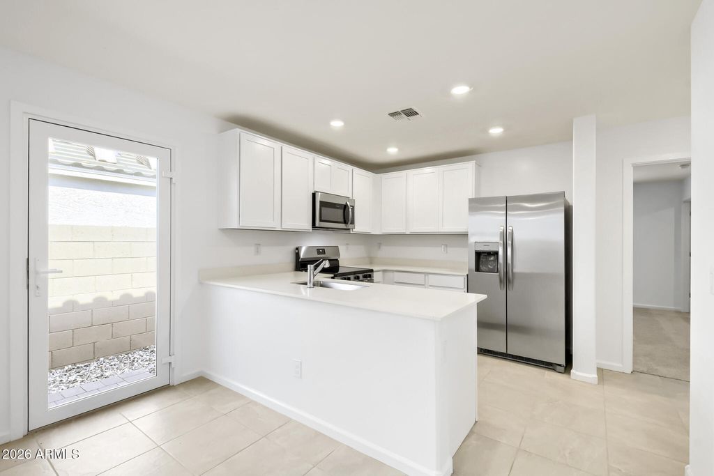 36118 W CHARITY Place, Maricopa, AZ 85138 — photo 4