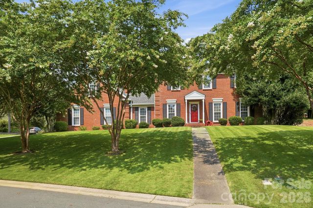 201 Wainsley Place, Matthews, NC 28105