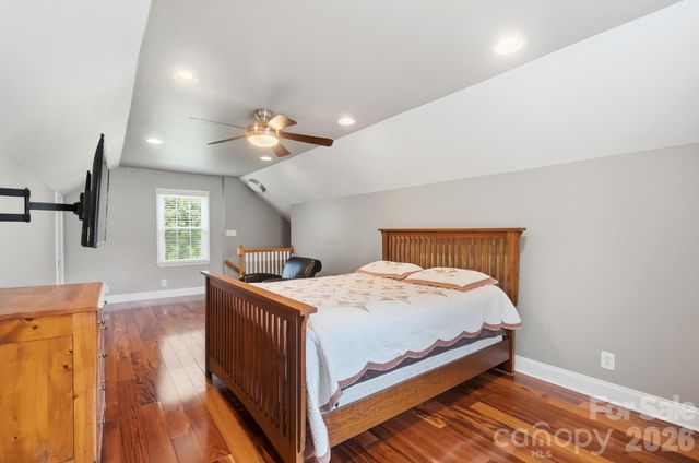 201 Wainsley Place, Matthews, NC 28105