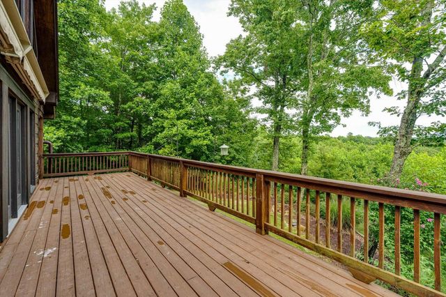 1085 Thunder Ridge Drive, South Pittsburg, TN 37380