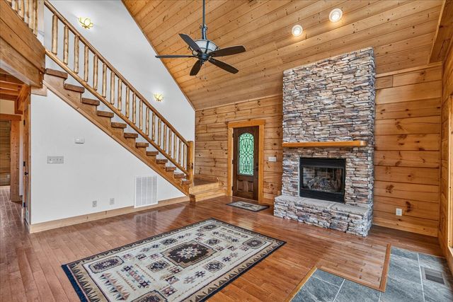 1085 Thunder Ridge Drive, South Pittsburg, TN 37380