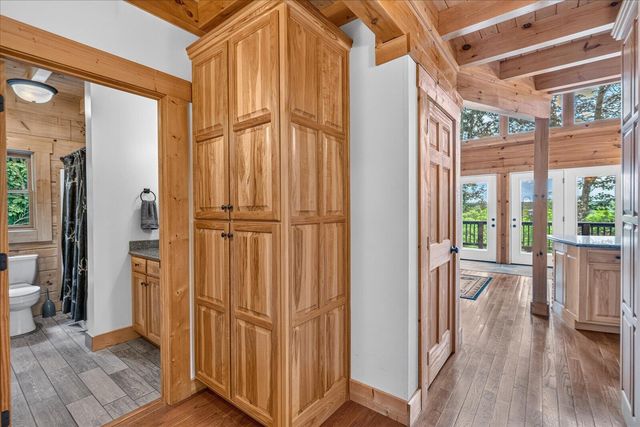1085 Thunder Ridge Drive, South Pittsburg, TN 37380