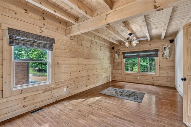 1085 Thunder Ridge Drive, South Pittsburg, TN 37380