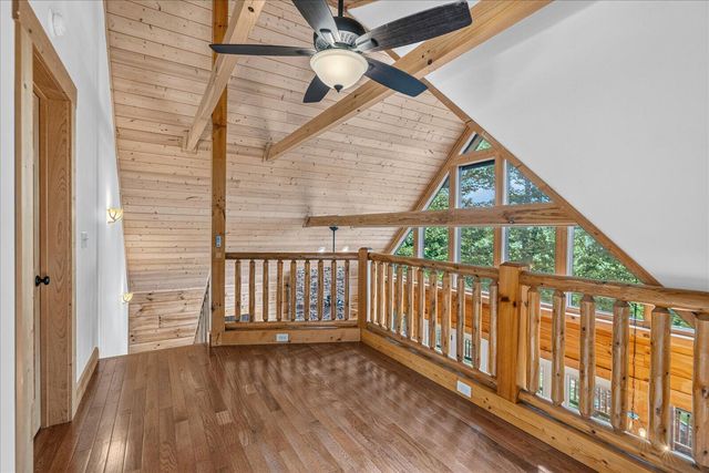 1085 Thunder Ridge Drive, South Pittsburg, TN 37380