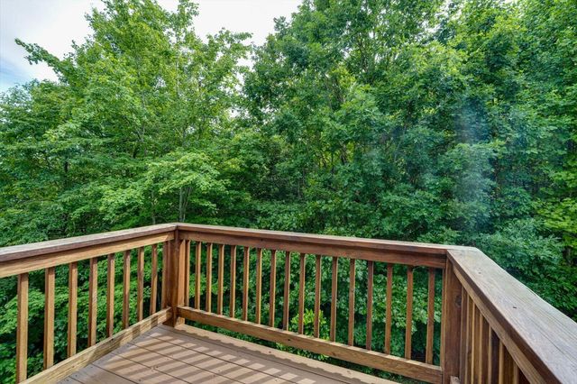 1085 Thunder Ridge Drive, South Pittsburg, TN 37380