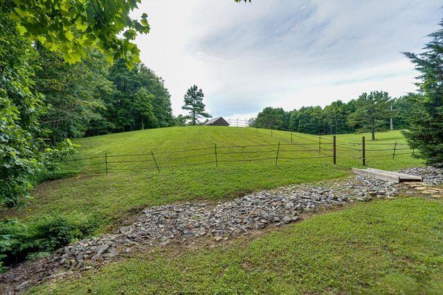 1085 Thunder Ridge Drive, South Pittsburg, TN 37380