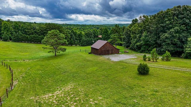 1085 Thunder Ridge Drive, South Pittsburg, TN 37380