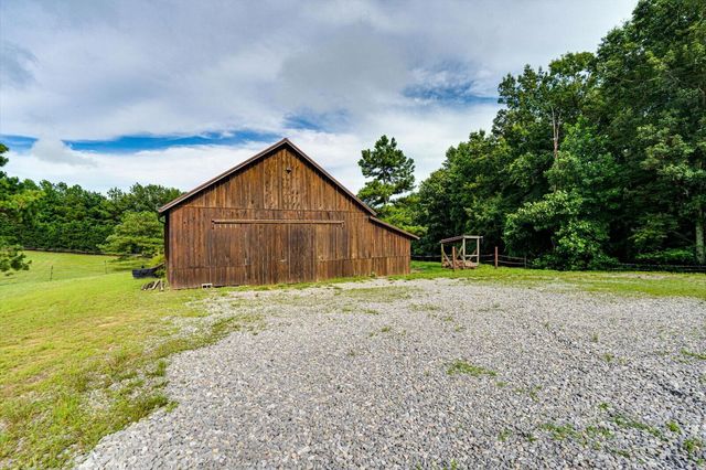 1085 Thunder Ridge Drive, South Pittsburg, TN 37380