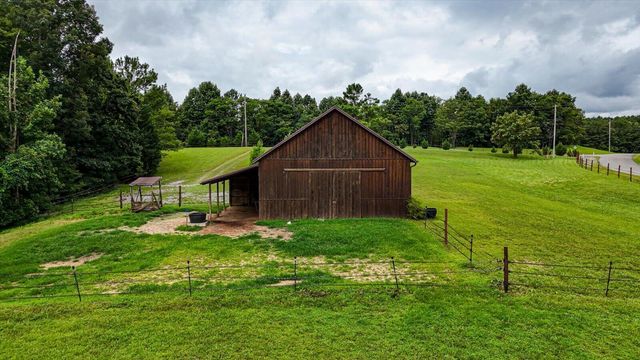 1085 Thunder Ridge Drive, South Pittsburg, TN 37380