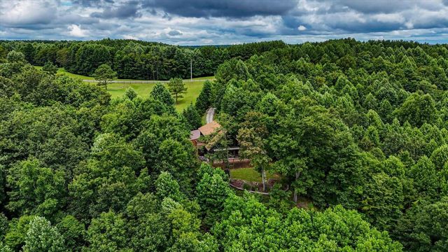 1085 Thunder Ridge Drive, South Pittsburg, TN 37380