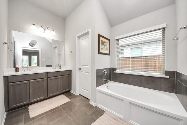 4218 Kinsey Street, Iowa Colony, TX 77583