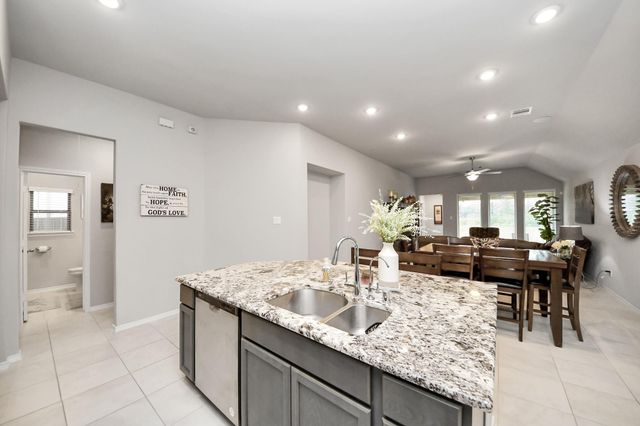 4218 Kinsey Street, Iowa Colony, TX 77583