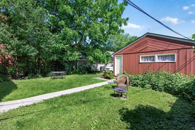 971 Goodrich Avenue, Saint Paul, MN 55105