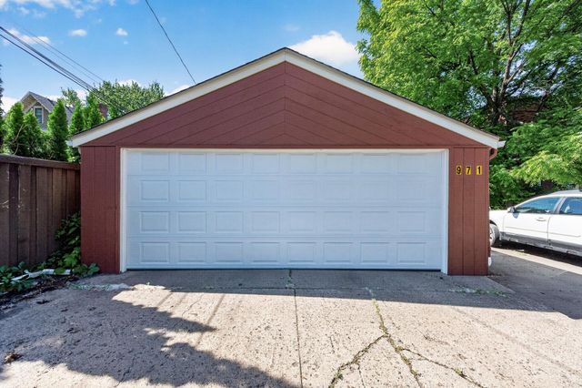 971 Goodrich Avenue, Saint Paul, MN 55105