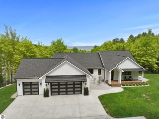 8271 E Boca Vista Trail, Traverse City, MI 49684