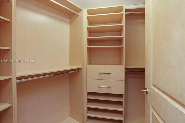 10 Aragon Ave 1216, Coral Gables, FL 33134