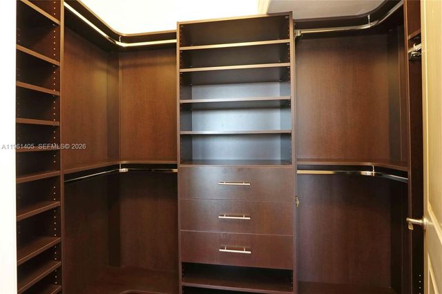 10 Aragon Ave 1216, Coral Gables, FL 33134