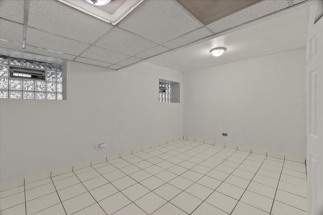 7431 N Hoyne Avenue G, Chicago, IL 60645