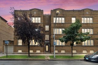 7431 N Hoyne Avenue G, Chicago, IL 60645